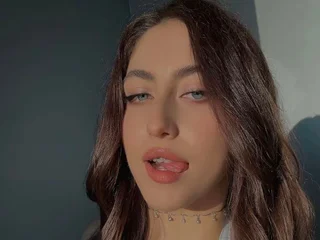 EmilyDeschinel video