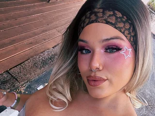 BbyBape Latina webcam from United States