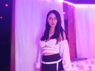 DanyelleVee webcam livesex profile in black-hair cams