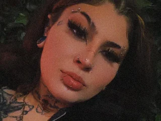 JuJu_Buns Latina webcam from United States