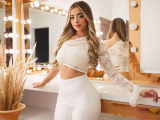 LaraSalvatore webcam livesex profile in italian cams