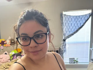 NellieSevyn Latina webcam from United States