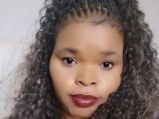 Pervertbitch34 Ebony webcam from South Africa