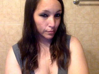 WILDDESIRES Latina webcam from United States